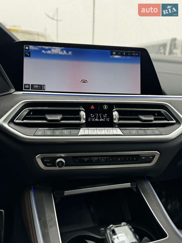 Внедорожник / Кроссовер BMW X5 2022 в Киеве