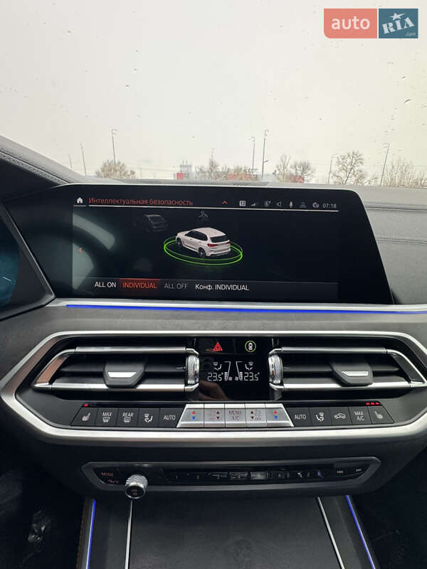 Внедорожник / Кроссовер BMW X5 2022 в Киеве