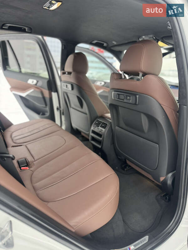 Внедорожник / Кроссовер BMW X5 2022 в Киеве