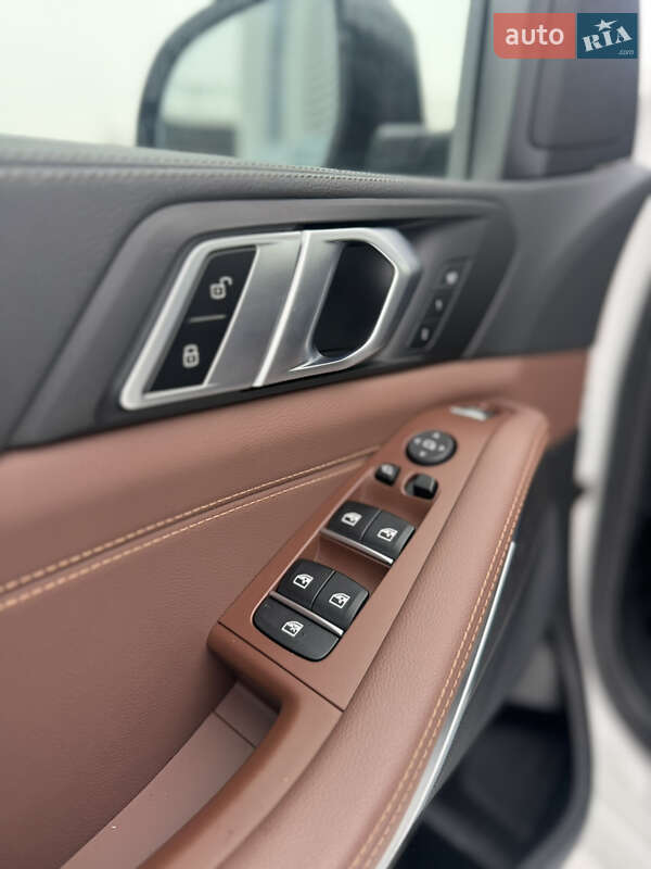 Внедорожник / Кроссовер BMW X5 2022 в Киеве