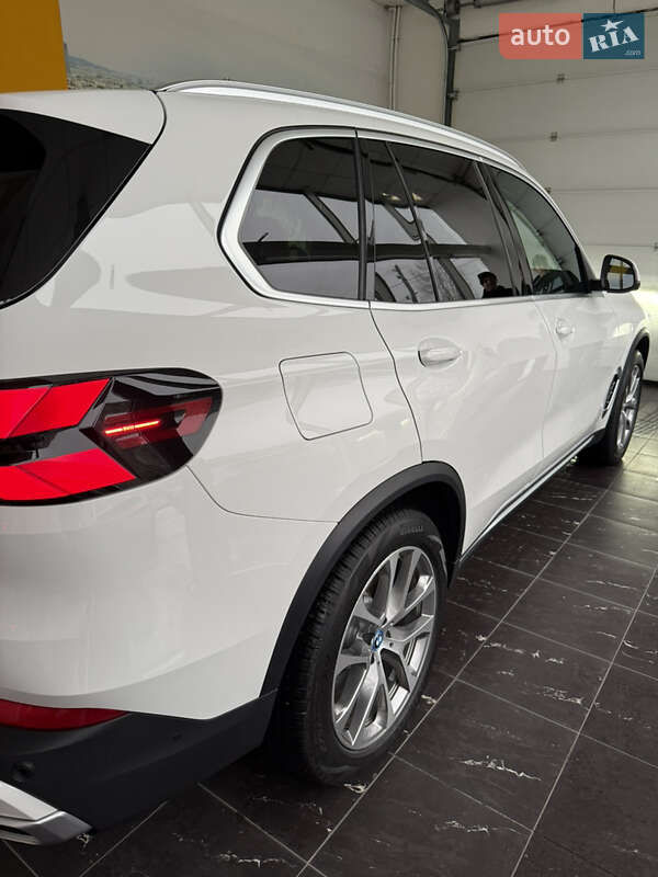 Позашляховик / Кросовер BMW X5 2024 в Львові