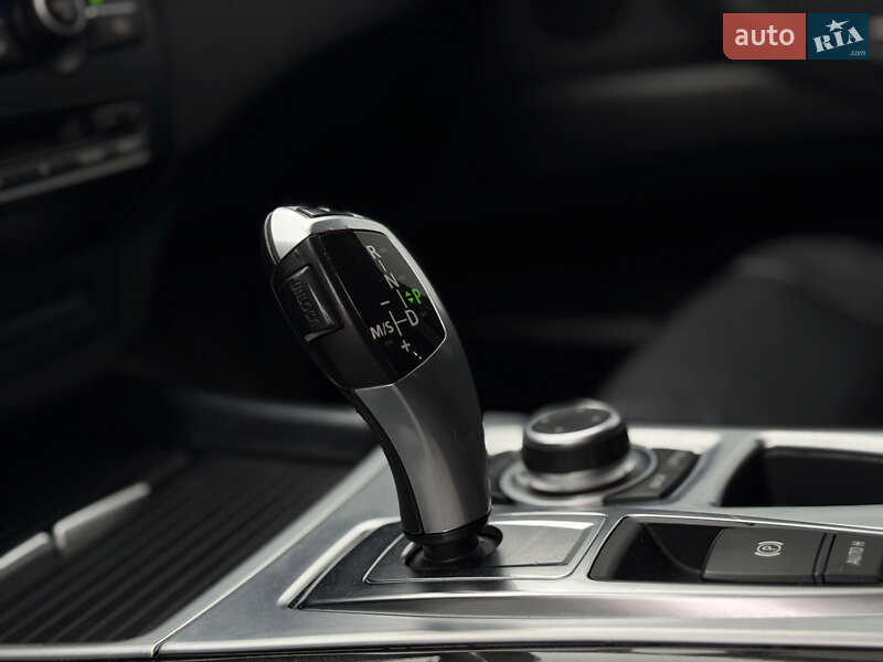 Внедорожник / Кроссовер BMW X5 2010 в Ровно