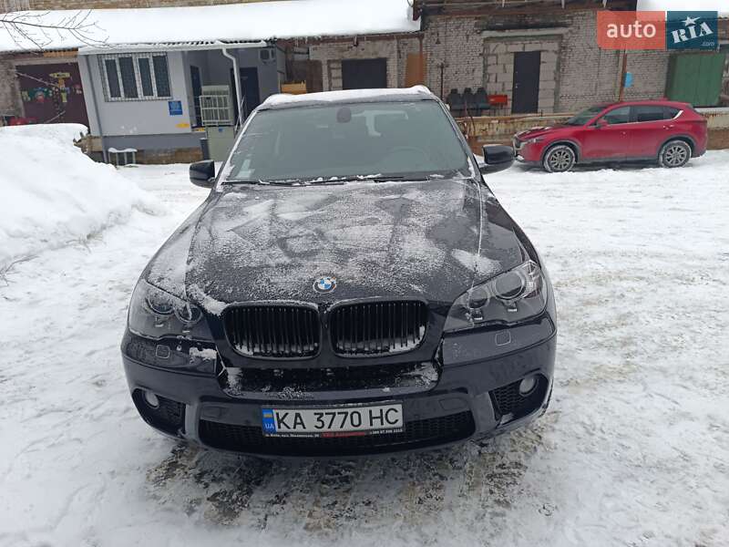 Внедорожник / Кроссовер BMW X5 2012 в Киеве