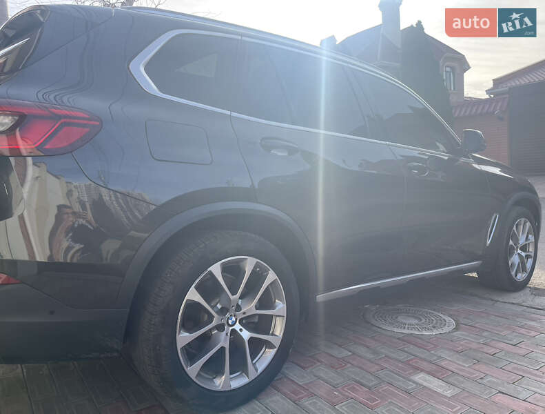 Внедорожник / Кроссовер BMW X5 2019 в Одессе