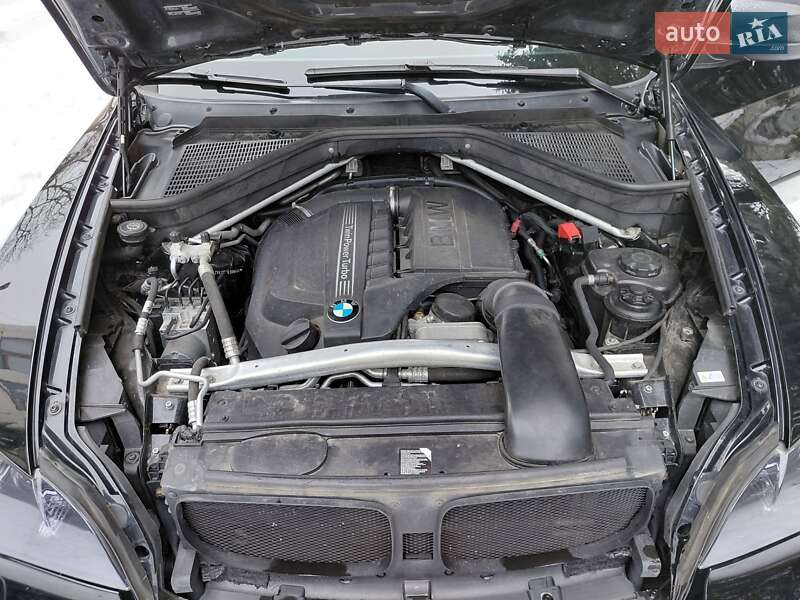 Внедорожник / Кроссовер BMW X5 2012 в Черкассах