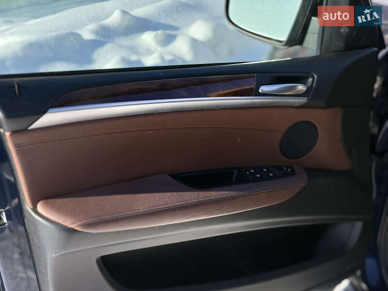 Внедорожник / Кроссовер BMW X5 2011 в Тернополе