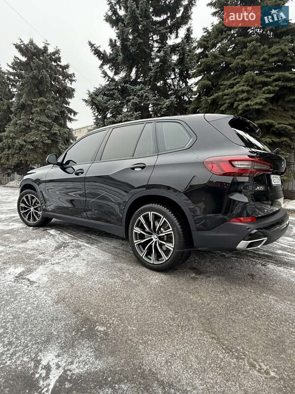 Позашляховик / Кросовер BMW X5 2021 в Дніпрі фото 2 Позашляховик / Кросовер BMW X5 2021 в Дніпрі