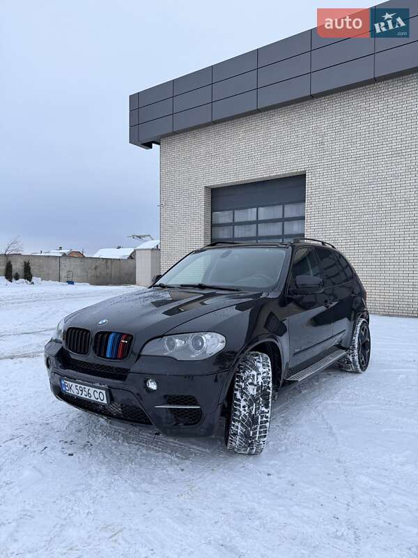 Позашляховик / Кросовер BMW X5 2012 в Рівному
