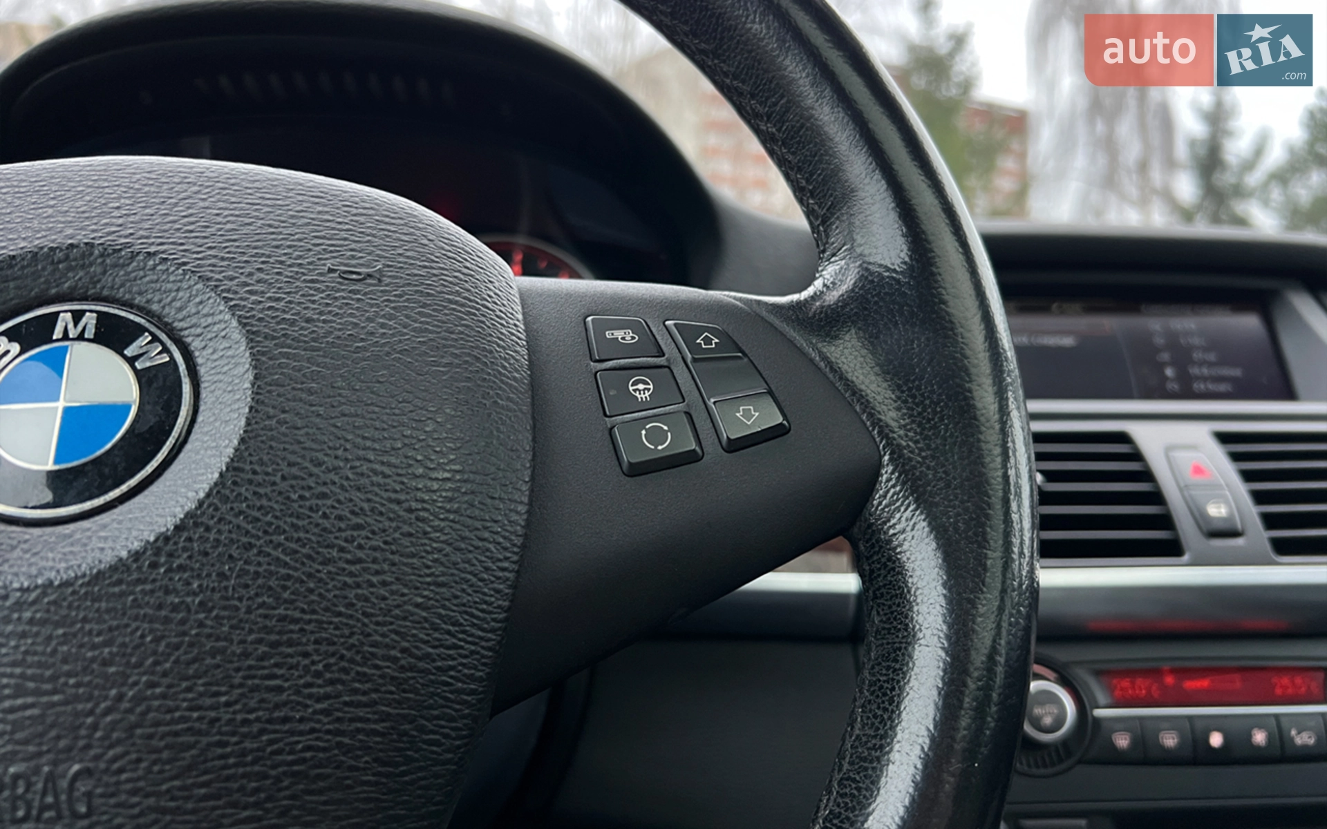 2010 BMW X5 - мініатюра 11