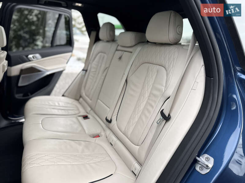 Внедорожник / Кроссовер BMW X5 2019 в Львове