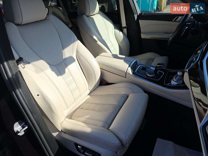 Внедорожник / Кроссовер BMW X5 2019 в Львове