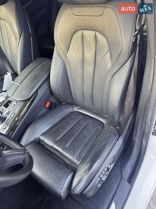Внедорожник / Кроссовер BMW X5 2016 в Черновцах