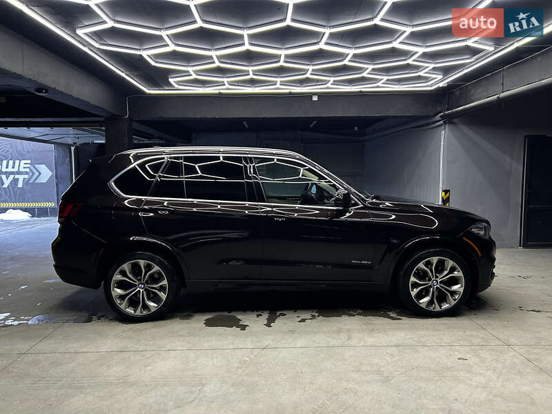 Позашляховик / Кросовер BMW X5 2014 в Чернівцях