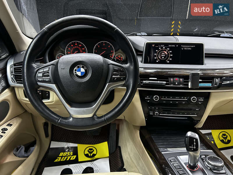 Позашляховик / Кросовер BMW X5 2014 в Чернівцях