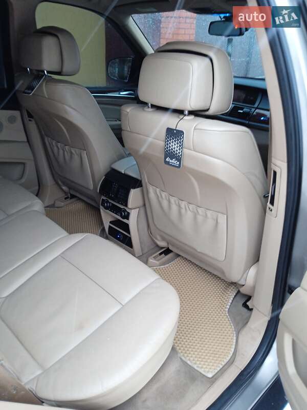 Внедорожник / Кроссовер BMW X5 2009 в Мене