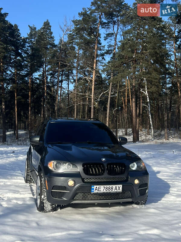 Позашляховик / Кросовер BMW X5 2010 в Києві
