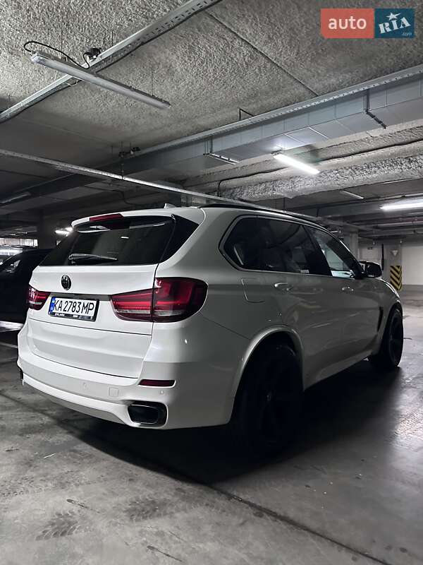 Внедорожник / Кроссовер BMW X5 2015 в Киеве