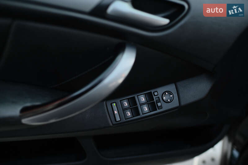 Внедорожник / Кроссовер BMW X5 2005 в Дубно