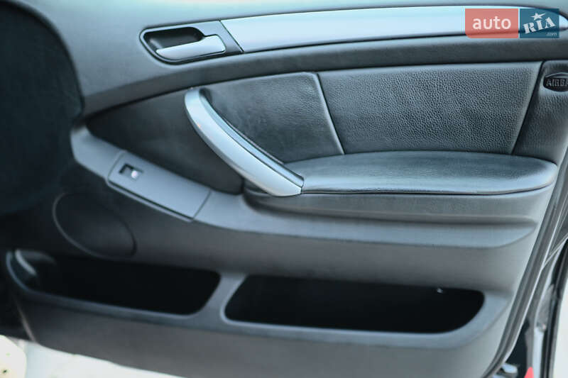 Внедорожник / Кроссовер BMW X5 2005 в Дубно