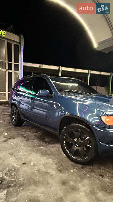 Внедорожник / Кроссовер BMW X5 2000 в Золочеве