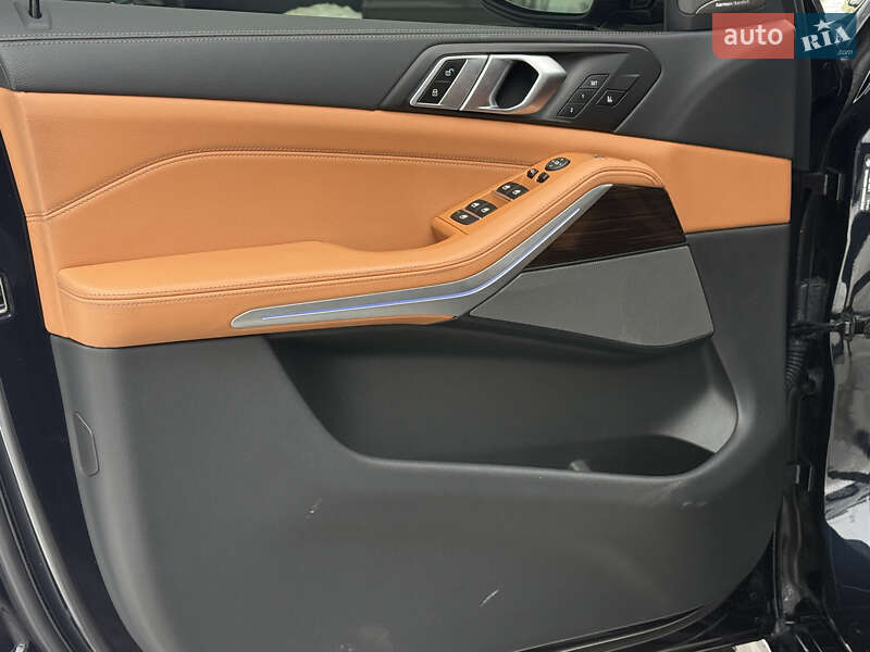 Внедорожник / Кроссовер BMW X5 2020 в Киеве