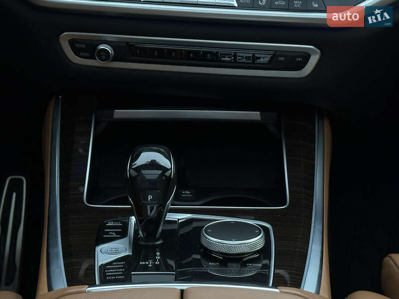 Внедорожник / Кроссовер BMW X5 2020 в Киеве