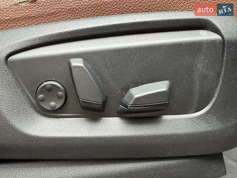 Внедорожник / Кроссовер BMW X5 2015 в Киеве