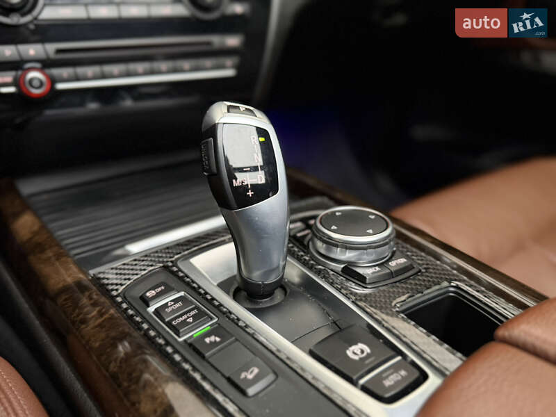 Внедорожник / Кроссовер BMW X5 2015 в Киеве