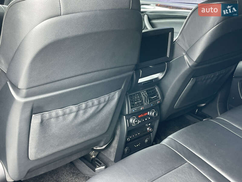 Внедорожник / Кроссовер BMW X5 2008 в Теофиполе