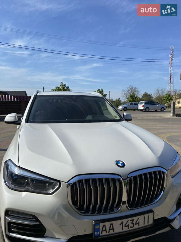 Позашляховик / Кросовер BMW X5 2019 в Жовкві