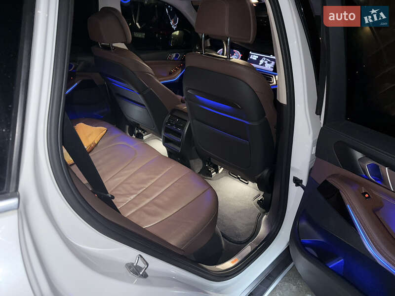 Позашляховик / Кросовер BMW X5 2019 в Жовкві