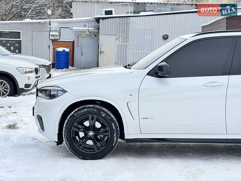 Внедорожник / Кроссовер BMW X5 2016 в Киеве