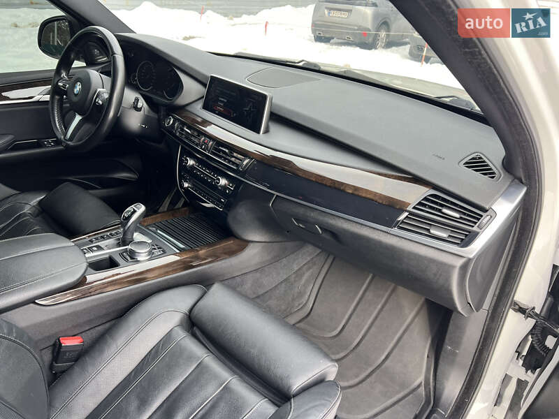 Внедорожник / Кроссовер BMW X5 2016 в Киеве