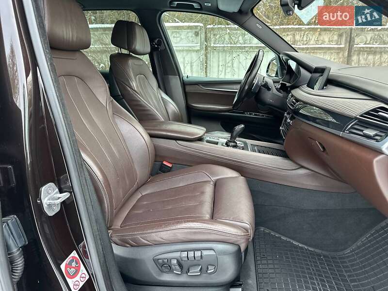 Внедорожник / Кроссовер BMW X5 2016 в Киеве