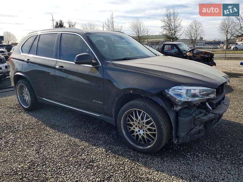 Внедорожник / Кроссовер BMW X5 2016 в Ровно