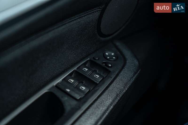 Позашляховик / Кросовер BMW X5 2011 в Чернівцях