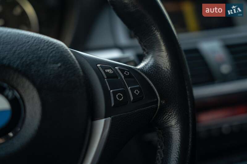 Позашляховик / Кросовер BMW X5 2011 в Чернівцях