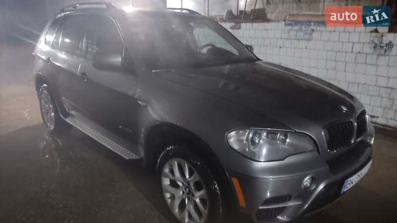 Позашляховик / Кросовер BMW X5 2012 в Рівному
