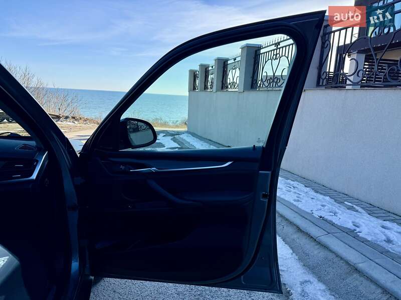 Внедорожник / Кроссовер BMW X5 2014 в Одессе