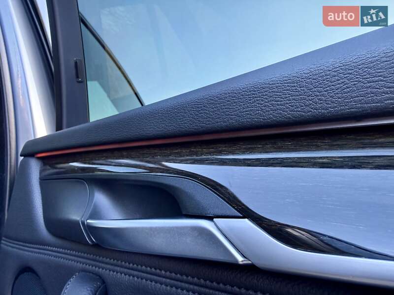 Внедорожник / Кроссовер BMW X5 2014 в Одессе