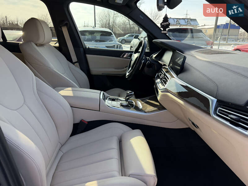 Внедорожник / Кроссовер BMW X5 2019 в Луцке