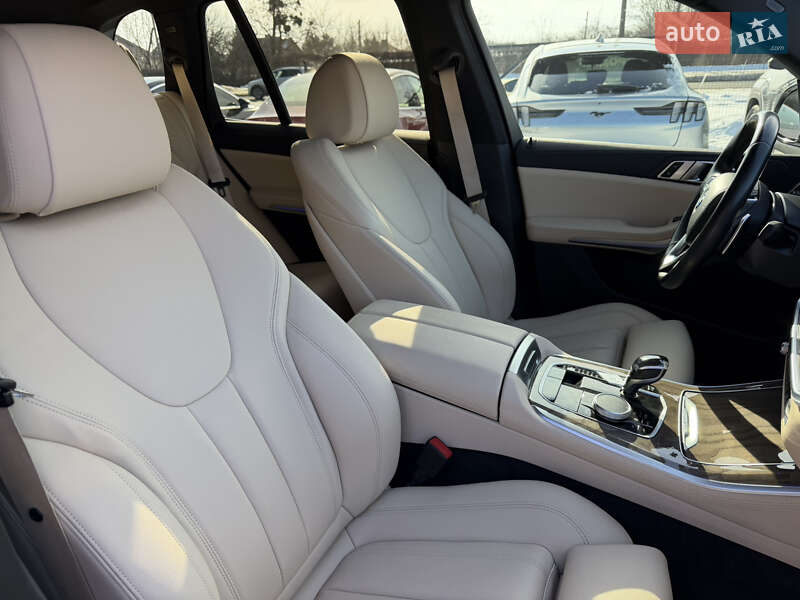 Внедорожник / Кроссовер BMW X5 2019 в Луцке