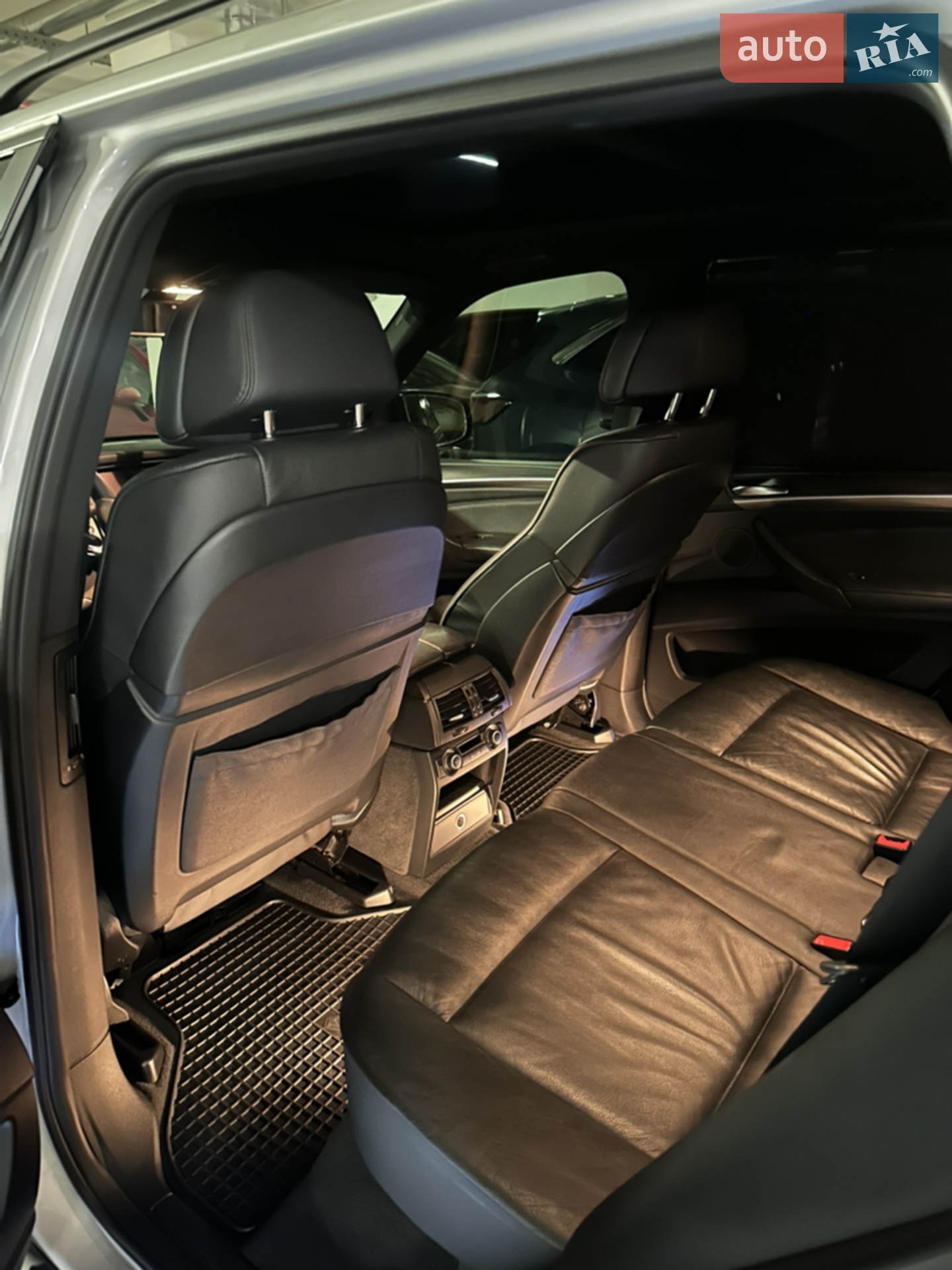 2010 BMW X5 - мініатюра 8