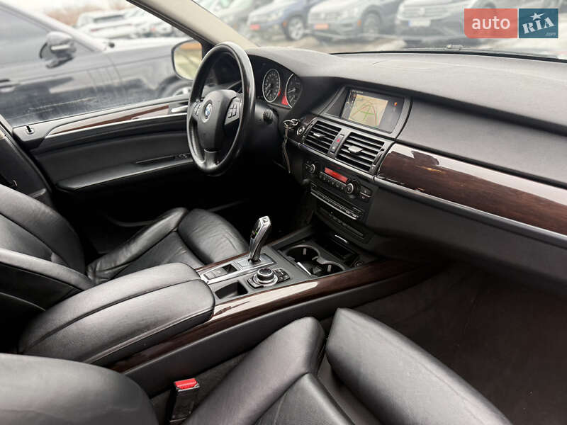 Позашляховик / Кросовер BMW X5 2012 в Рівному