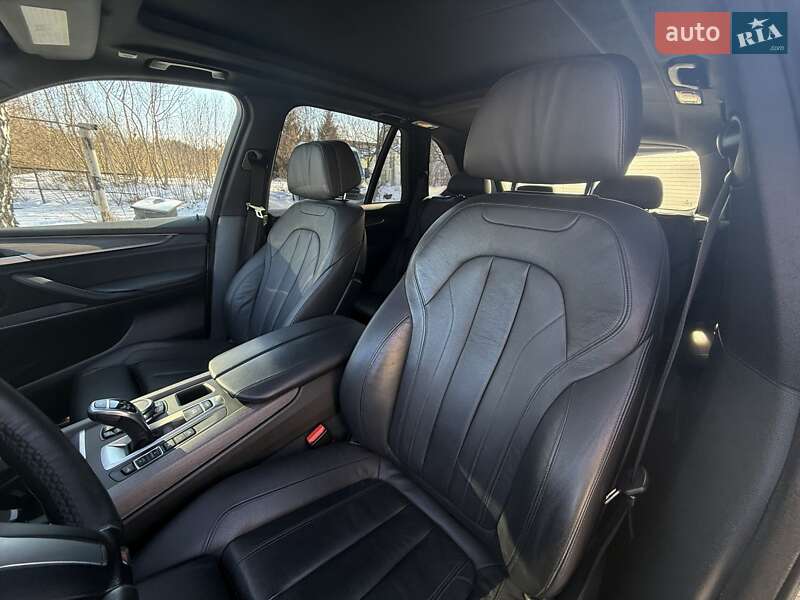 Внедорожник / Кроссовер BMW X5 2016 в Львове