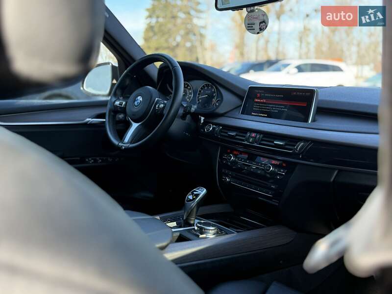 Внедорожник / Кроссовер BMW X5 2016 в Львове