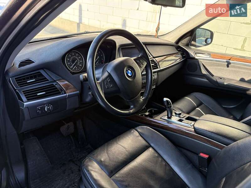 Позашляховик / Кросовер BMW X5 2011 в Києві фото 37 Позашляховик / Кросовер BMW X5 2011 в Києві