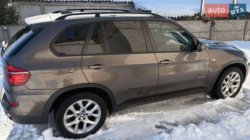 Позашляховик / Кросовер BMW X5 2011 в Києві фото 9 Позашляховик / Кросовер BMW X5 2011 в Києві