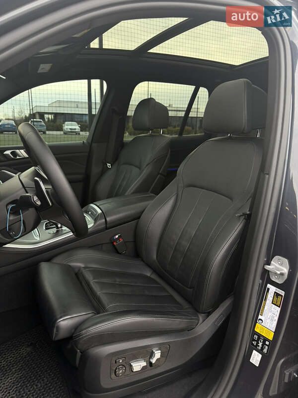 Внедорожник / Кроссовер BMW X5 2019 в Киеве