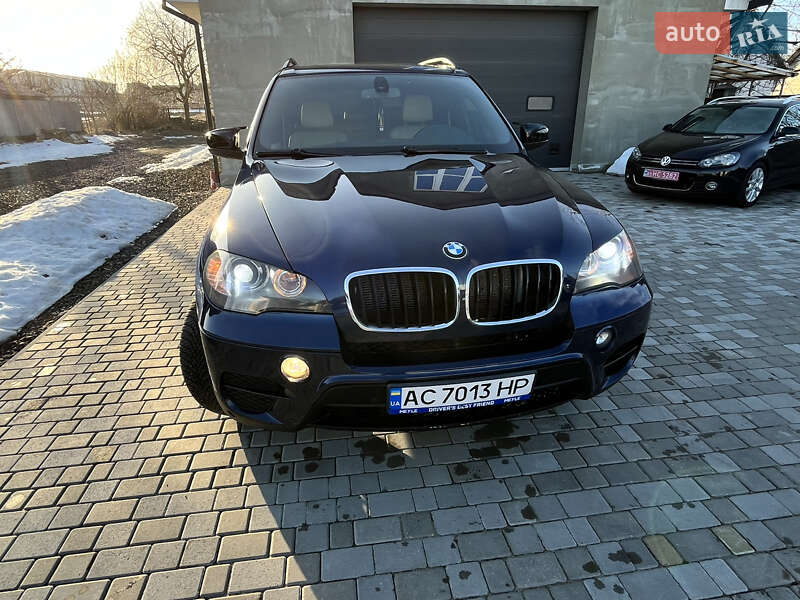 Позашляховик / Кросовер BMW X5 2010 в Нововолинську